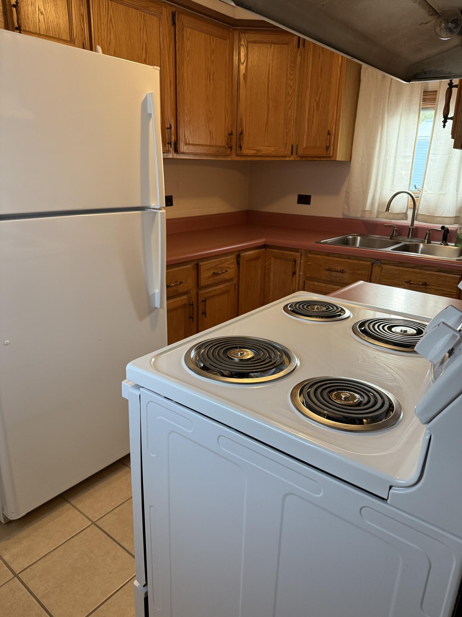 79 Cedar Street Millinocket, ME 04462 - Photo 10 of 39