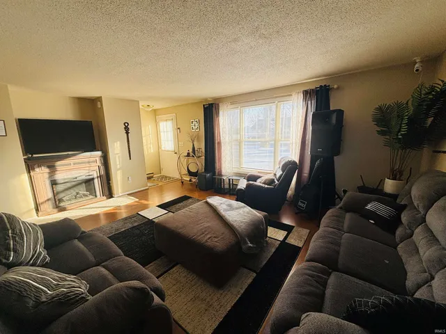 $169,900 | 14720 State Line Road, Monroeville, IN 46773