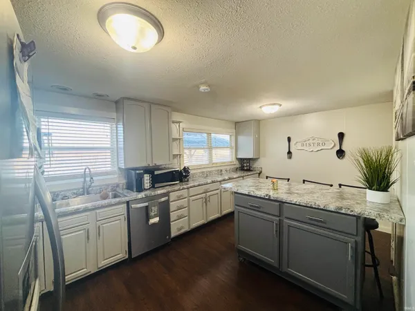 $165,900 | 14720 State Line Road, Monroeville, IN 46773