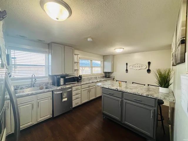 $169,900 | 14720 State Line Road, Monroeville, IN 46773