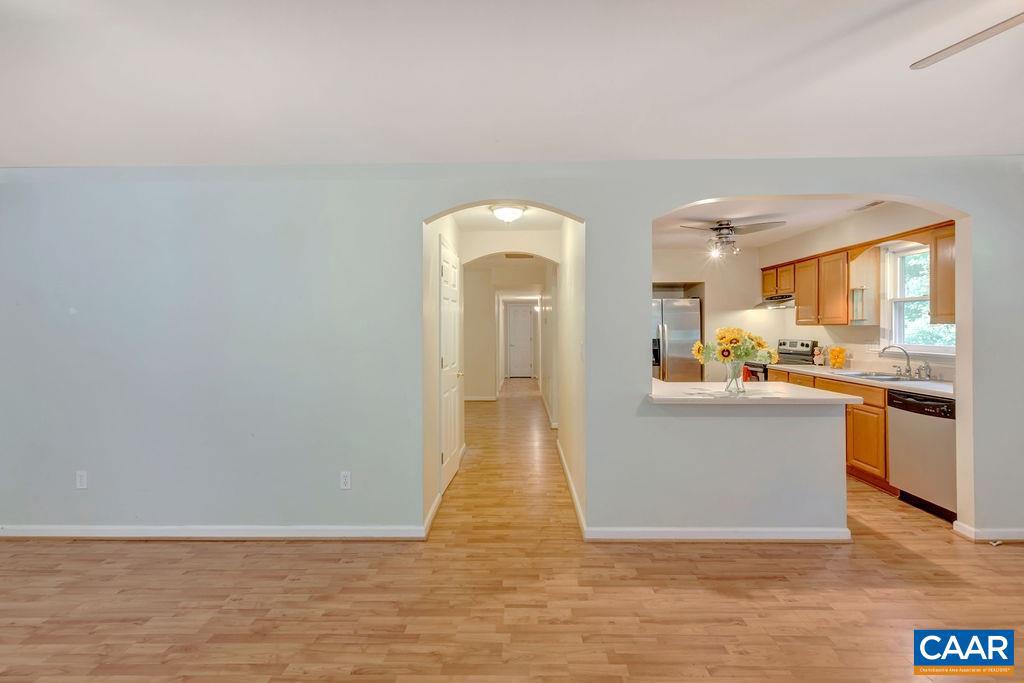758 Lightwood Road Louisa, VA 23093 - Photo 4 of 46 Gallery Image 4