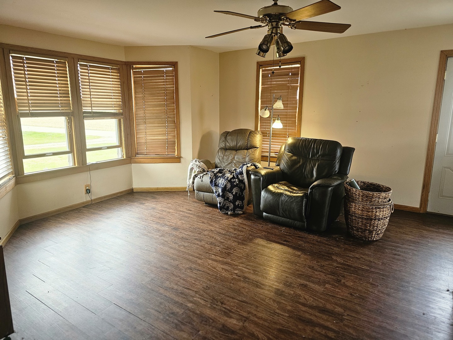 174 Rockyford Road Sublette, IL 61367 - Photo 5 of 20