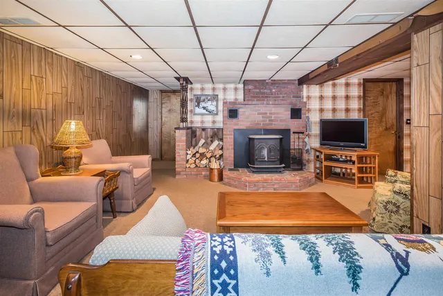 $355,000 | 27 Chatterton Park, Proctor, VT 05765