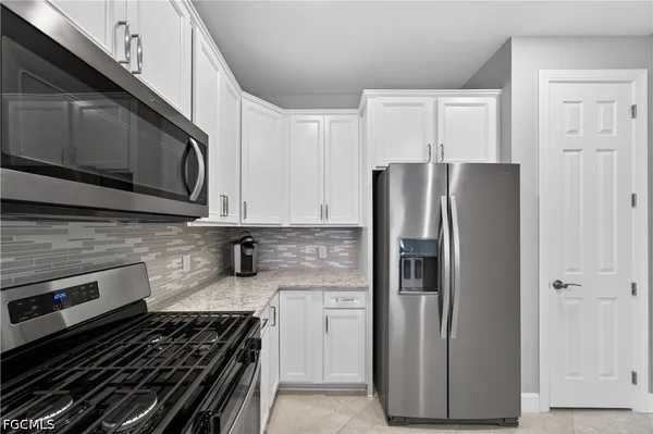 $525,900 | 20014 Parrot Key Court, Estero, FL 33928