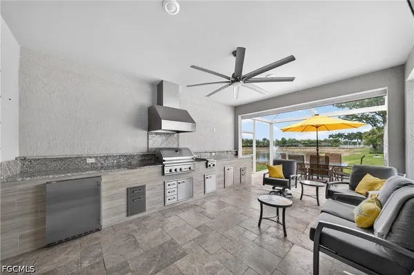 $525,900 | 20014 Parrot Key Court, Estero, FL 33928