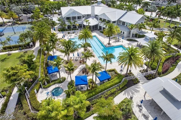 $525,900 | 20014 Parrot Key Court, Estero, FL 33928