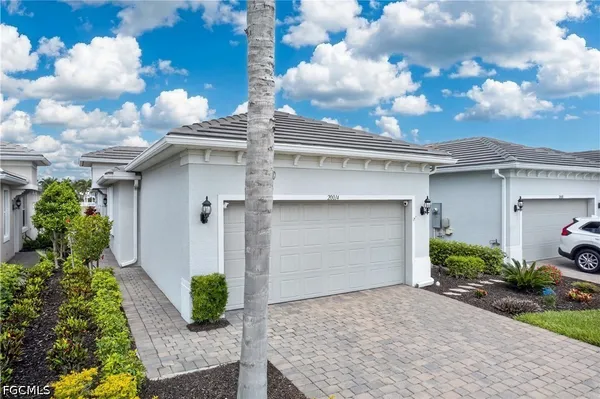 $525,900 | 20014 Parrot Key Court, Estero, FL 33928