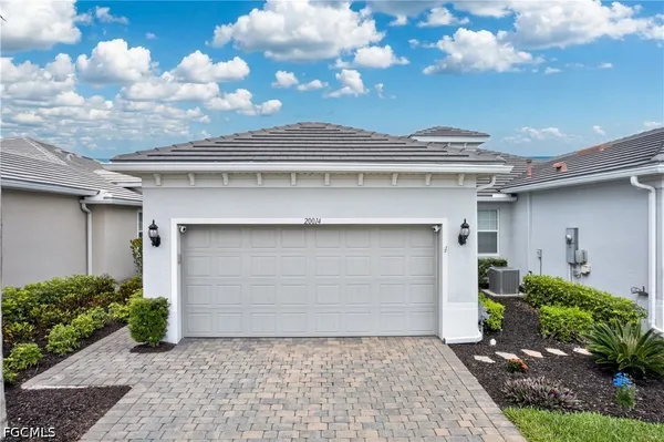 $525,900 | 20014 Parrot Key Court, Estero, FL 33928