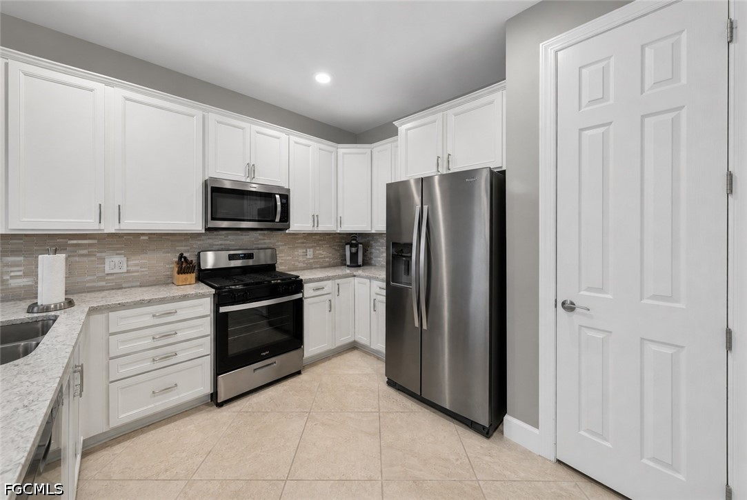 20014 Parrot Key Court Estero, FL 33928 - Photo 10 of 48
