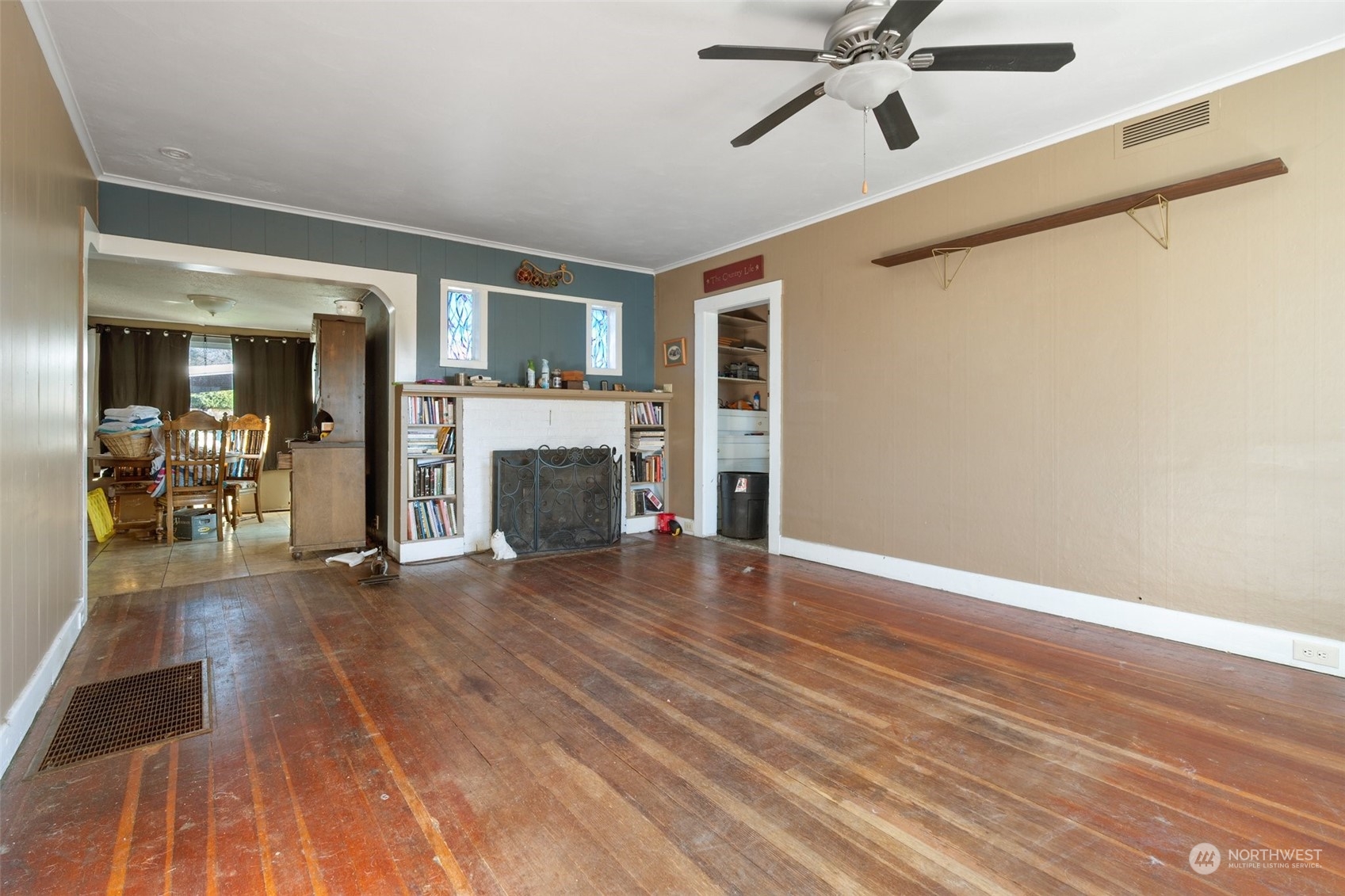 438 Front Avenue Southwest Castle Rock, WA 98611 - Photo 7 of 28