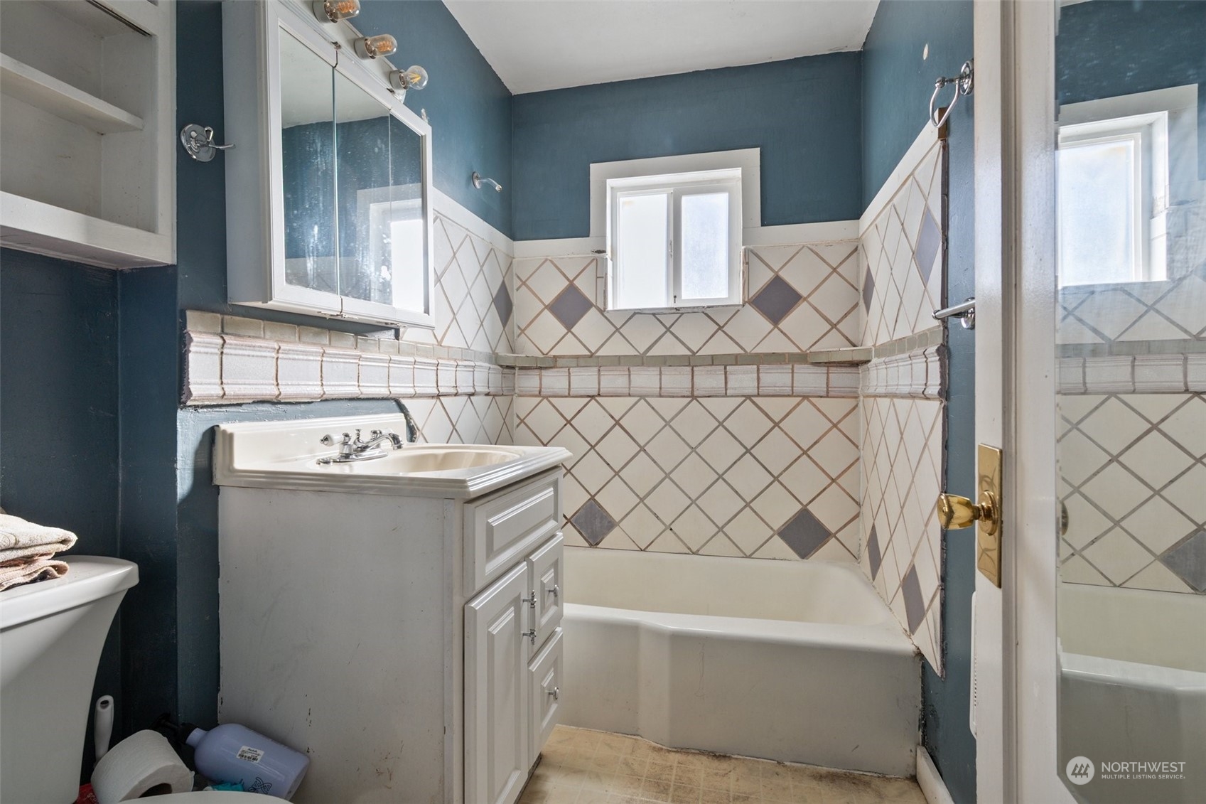 438 Front Avenue Southwest Castle Rock, WA 98611 - Photo 10 of 28