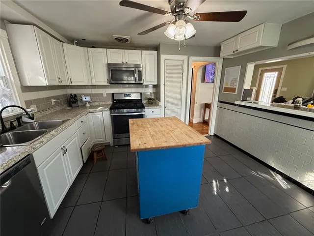 $459,900 | 35 Welfare Avenue, Warwick, RI 02888