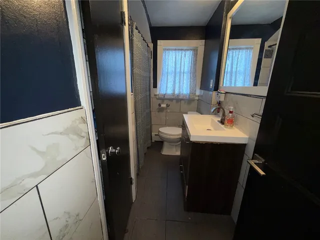 $459,900 | 35 Welfare Avenue, Warwick, RI 02888