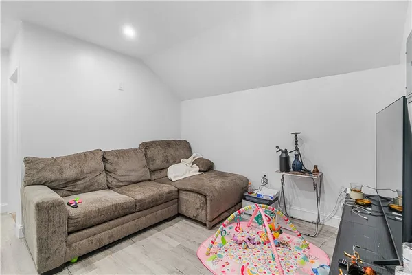 $525,000 | 30 Greenville Avenue, North Providence, RI 02911