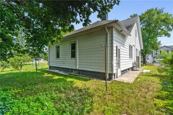 $525,000 | 30 Greenville Avenue, North Providence, RI 02911