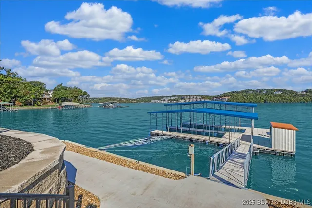 $3,890,000 | 1603 Grand View Drive, Sunrise Beach, MO 65079