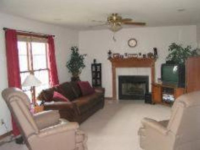 5415 North Rothmere Drive Peoria, IL 61615 - Photo 5 of 5 Gallery Image 5