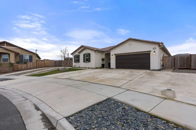 $949,999 | 2531 Latour Court, Turlock, CA 95382