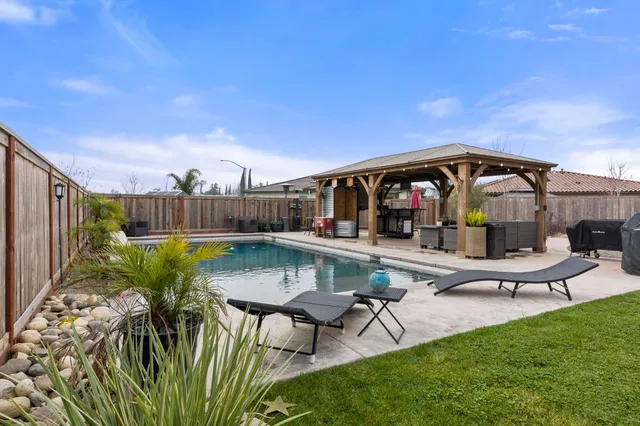 $949,999 | 2531 Latour Court, Turlock, CA 95382