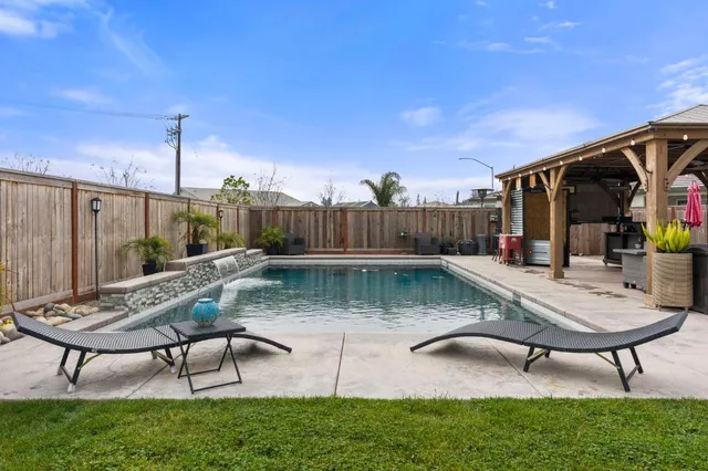 $949,999 | 2531 Latour Court, Turlock, CA 95382