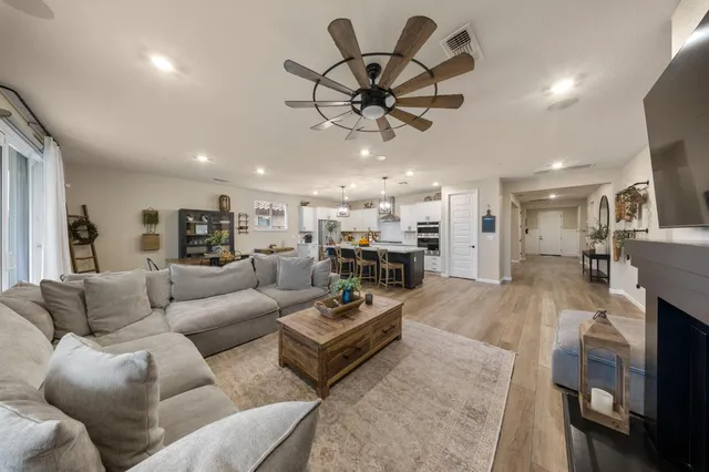 $949,999 | 2531 Latour Court, Turlock, CA 95382