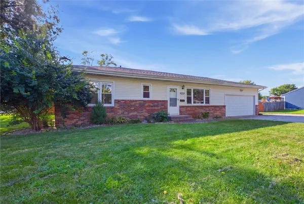 $190,000 | 1910 20th Street, Charleston, IL 61920