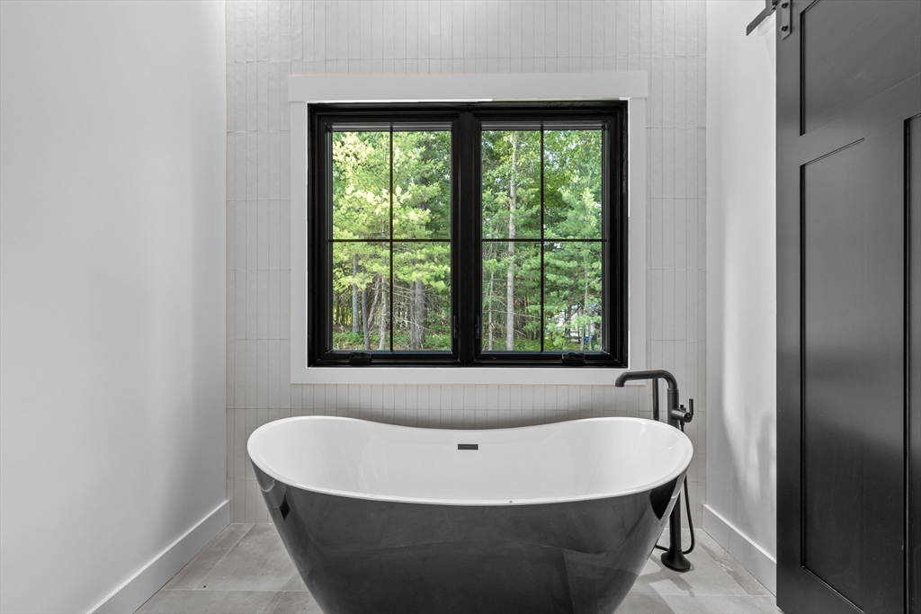 216 Greenwood Road Andover, MA 01810 - Photo 19 of 42