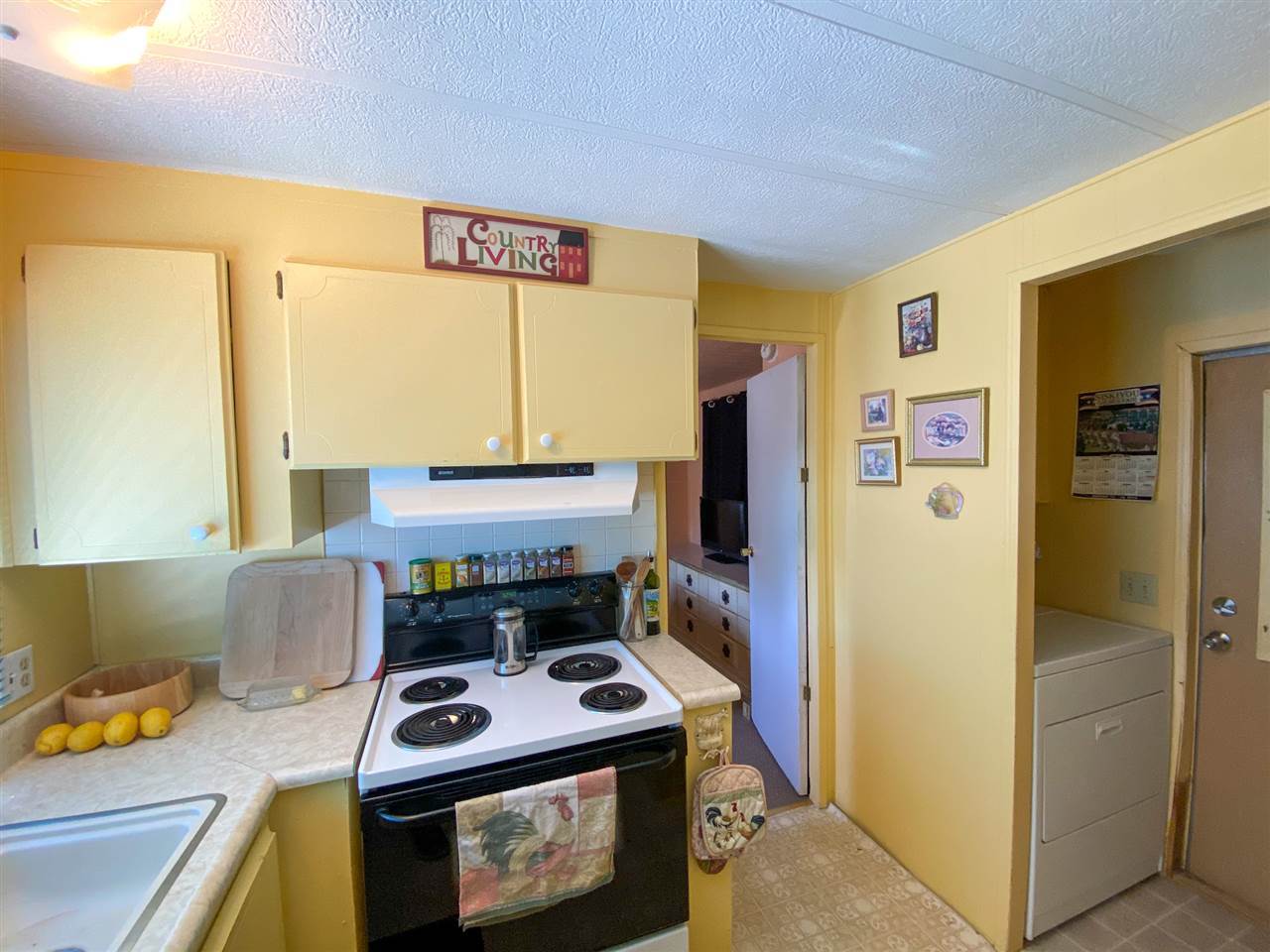 7015 Ager Beswick Road Montague, CA 96064 - Photo 9 of 12 Gallery Image 9