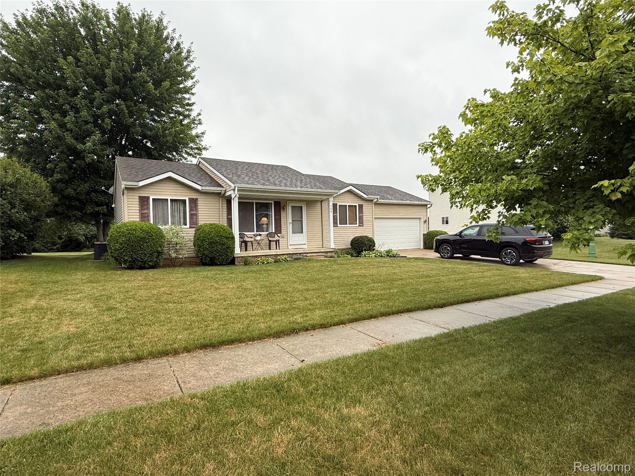 488 Windy Bluff Street Flushing, MI 48433 - Photo 31 of 31 IMG_2775.jpeg