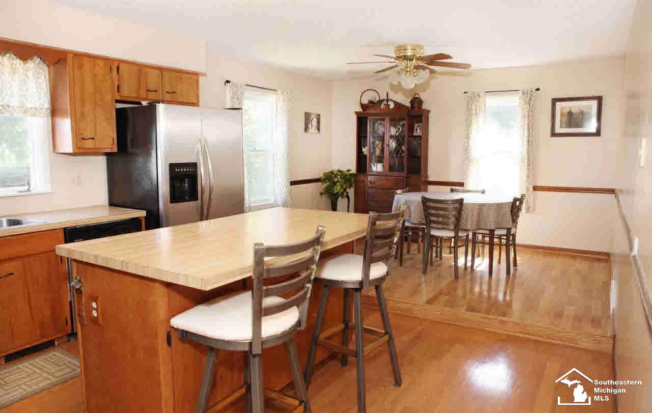 5563 Samaria Road Ottawa Lake, MI 49267 - Photo 5 of 21