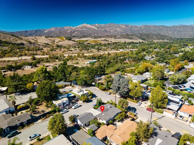 $1,125,000 | 386 Larmier Avenue, Oak View, CA 93022