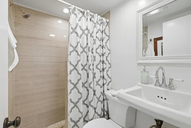 $1,125,000 | 386 Larmier Avenue, Oak View, CA 93022