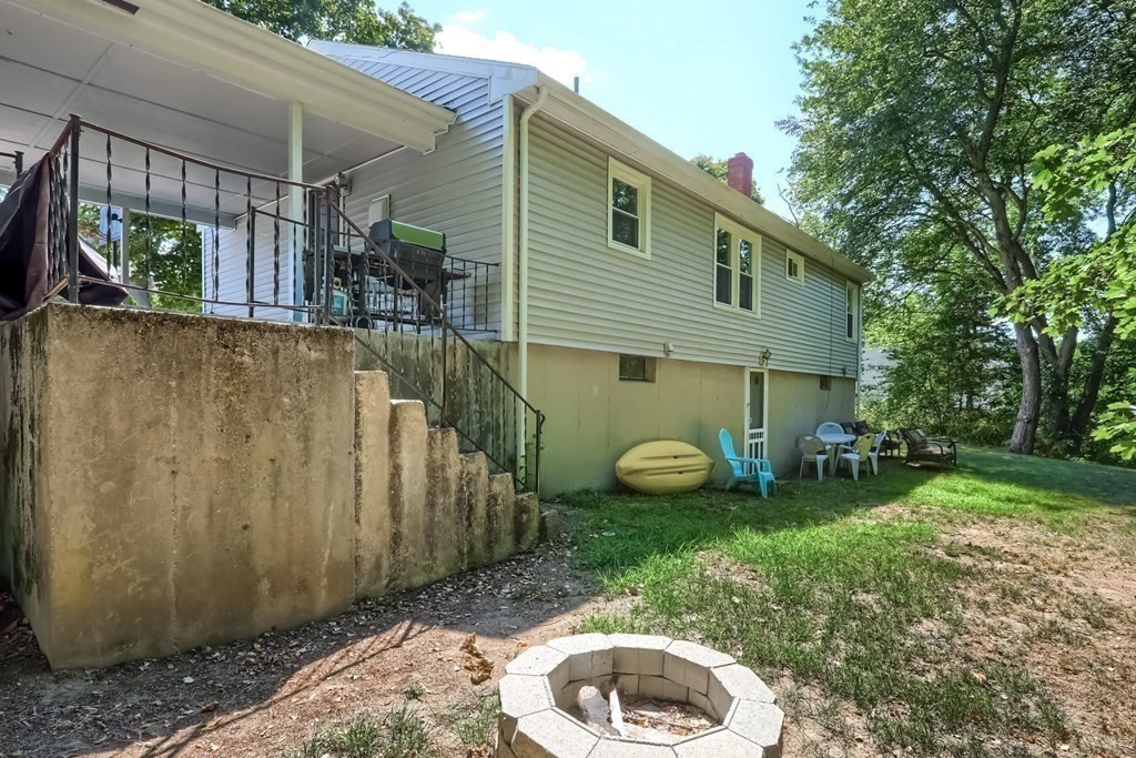 90 Pleasant Street Bellingham, MA 02019 - Photo 21 of 23