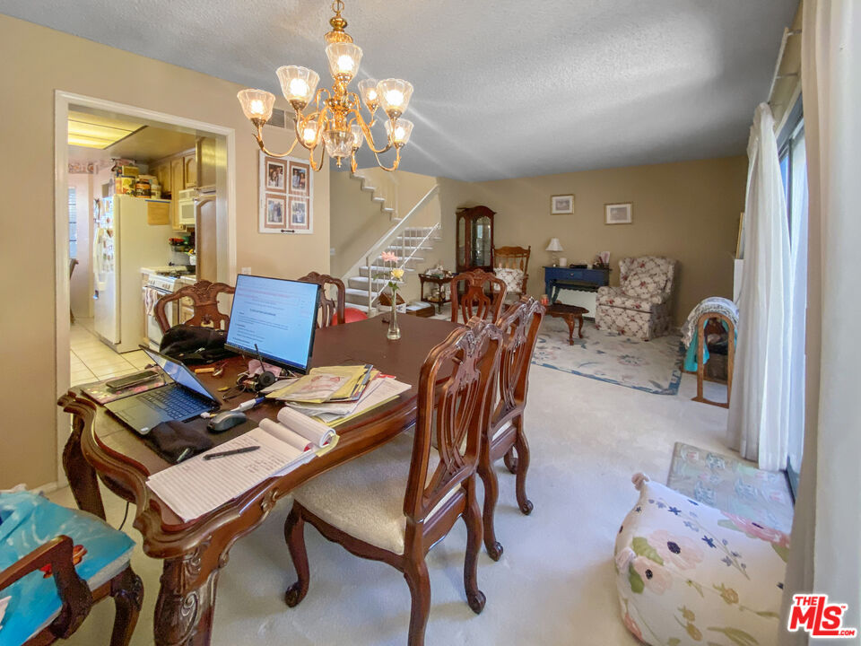 19401 Crystal Ridge Lane Porter Ranch, CA 91326 - Photo 12 of 45 a view of a livingroom with furniture
