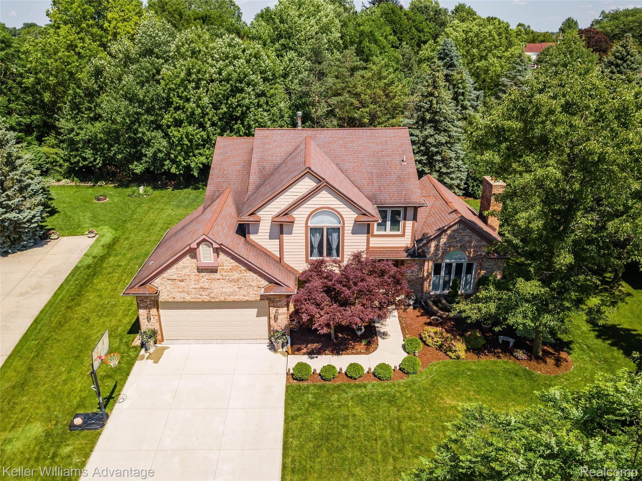 24296 Roma Rdg Drive Novi, MI 48374 - Photo 40 of 50 Drone-3.jpg