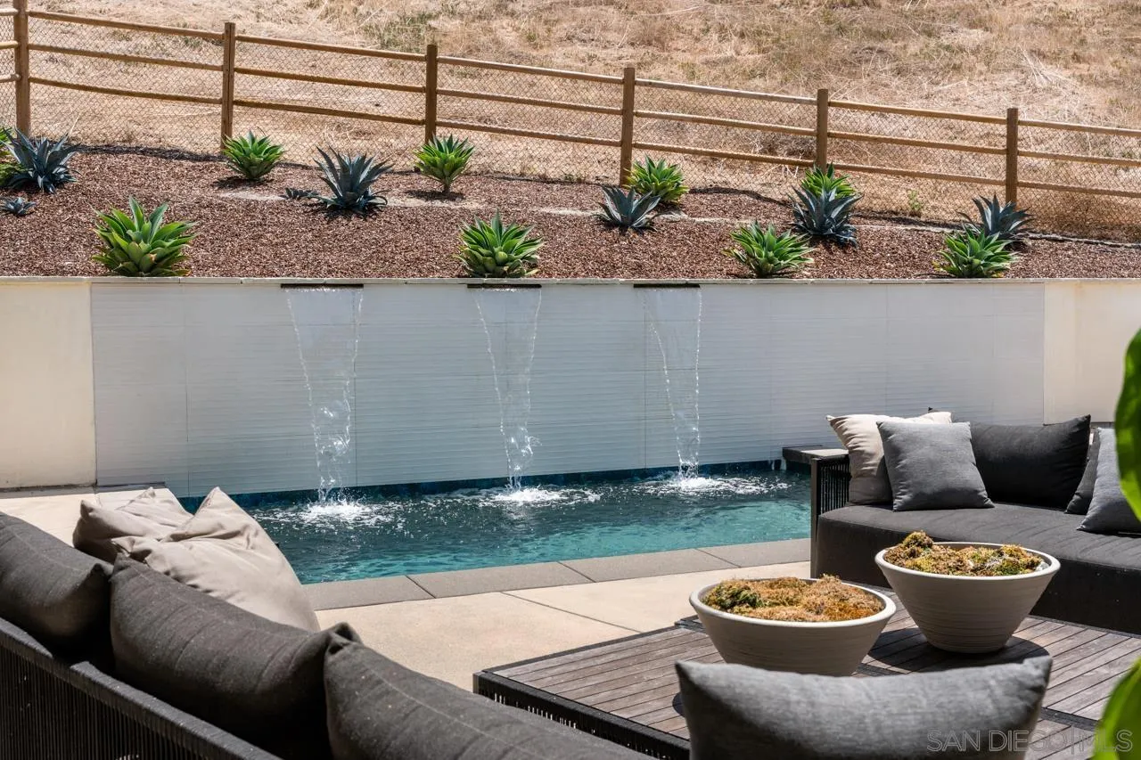 5758 Las Palomas Rancho Santa Fe, CA 92067 - Photo 34 of 74