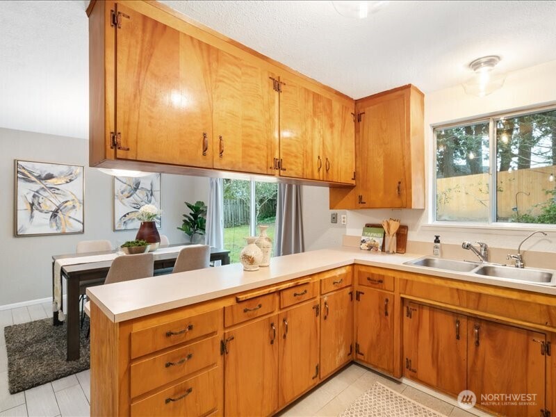 6421 South 124th Street Seattle, WA 98178 - Photo 11 of 30