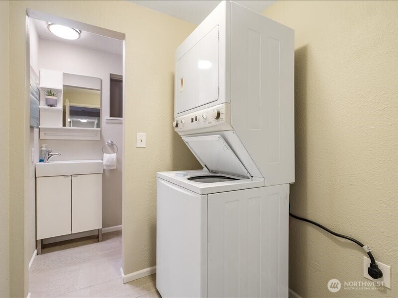 6421 South 124th Street Seattle, WA 98178 - Photo 23 of 30