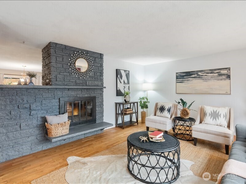 6421 South 124th Street Seattle, WA 98178 - Photo 3 of 30