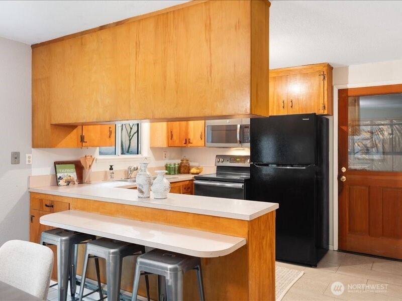 6421 South 124th Street Seattle, WA 98178 - Photo 8 of 30