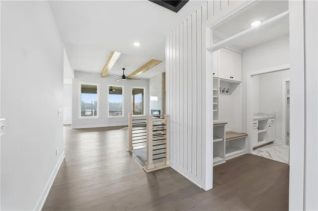 $555,000 | 19101 Library Drive, Weston, MO 64098