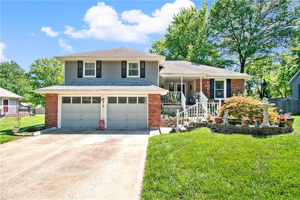 919 Southeast 5th Street Lee's Summit, MO 64063 - Photo 1 of 26