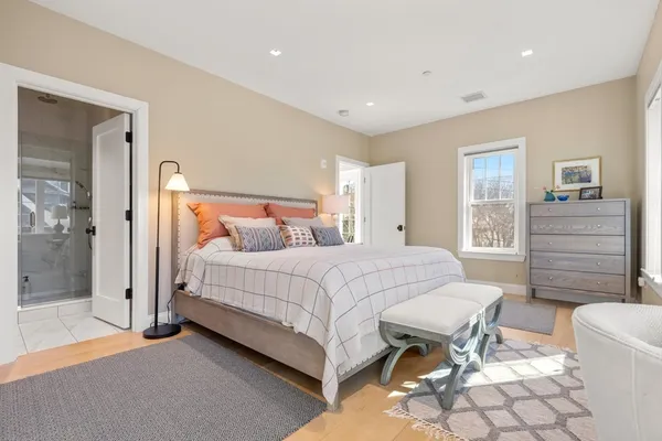 $2,450,000 | 21 Crowninshield Road, Unit 21, Brookline, MA 02446
