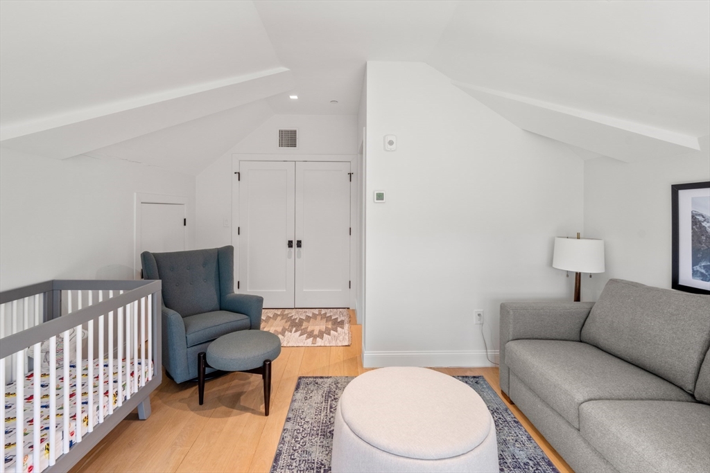 21 Crowninshield Road, Unit 21 Brookline, MA 02446 - Photo 20 of 26