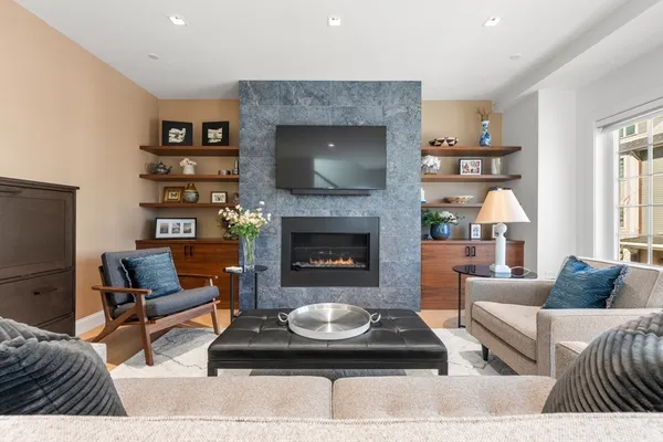 $2,450,000 | 21 Crowninshield Road, Unit 21, Brookline, MA 02446
