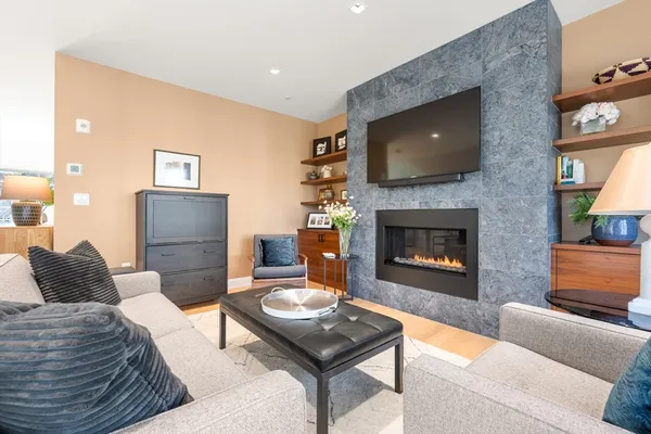 $2,450,000 | 21 Crowninshield Road, Unit 21, Brookline, MA 02446