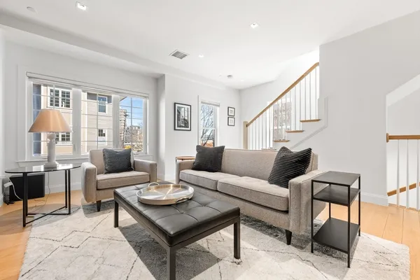 $2,450,000 | 21 Crowninshield Road, Unit 21, Brookline, MA 02446