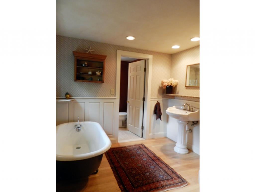 188 Mill Road North Hampton, NH 03862 - Photo 17 of 36