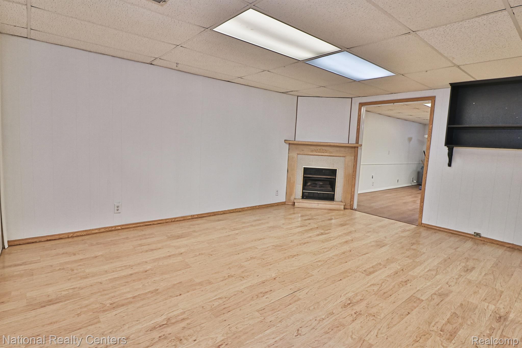 45375 Glengarry Road Canton, MI 48188 - Photo 18 of 37 Gallery Image 18