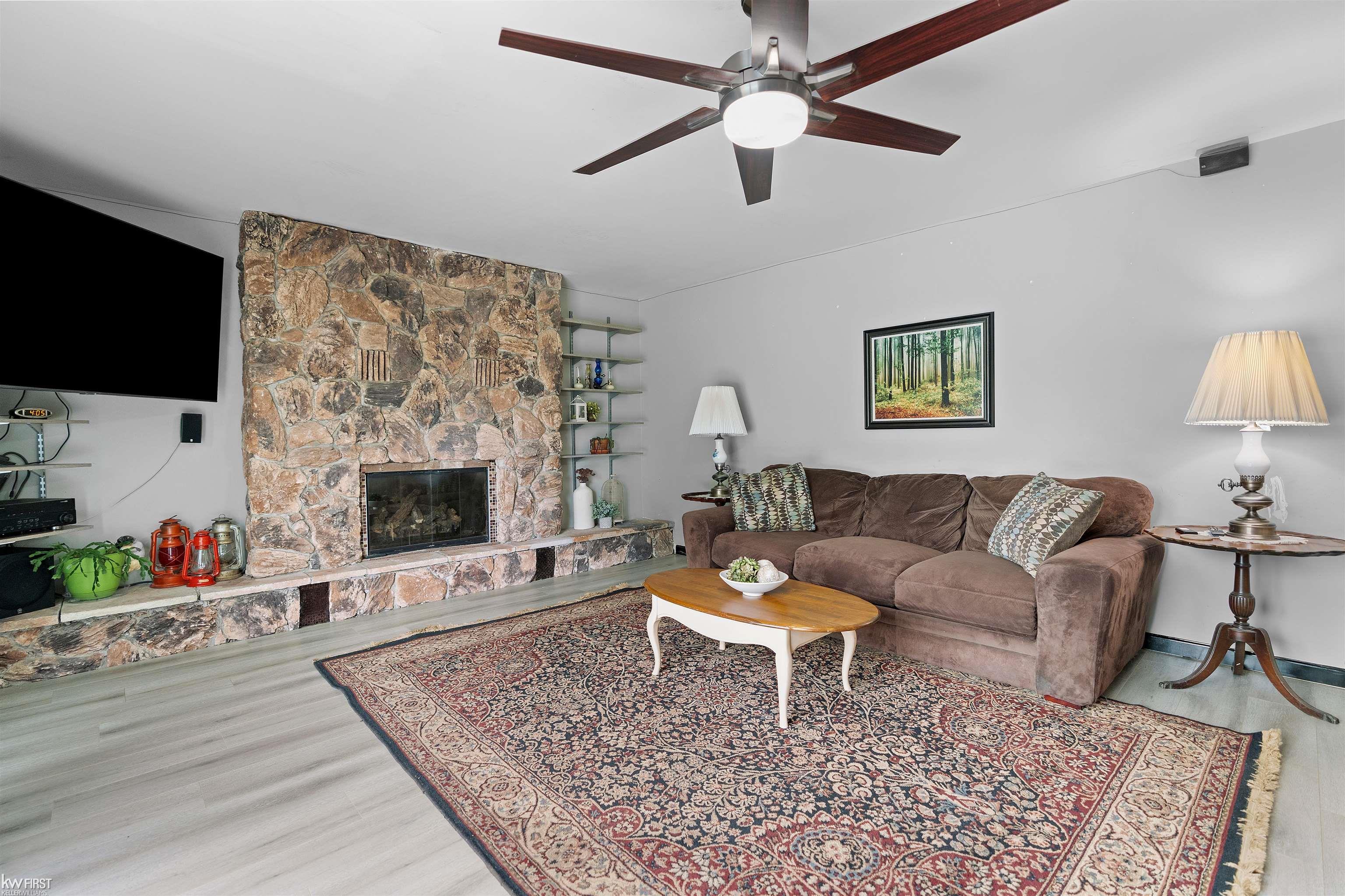 5238 North Gale Road Davison, MI 48423 - Photo 14 of 71 50189231-2b96be5f-34b3-459b-b23a-70cb29cb23f9.JPG